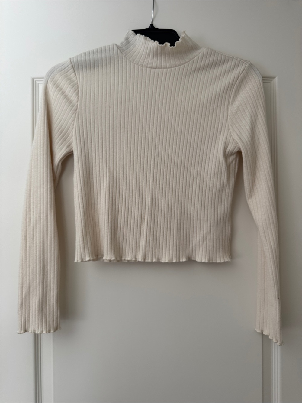 Steve Madden Cream Ribbed Mock Neck Long Sleeve Top